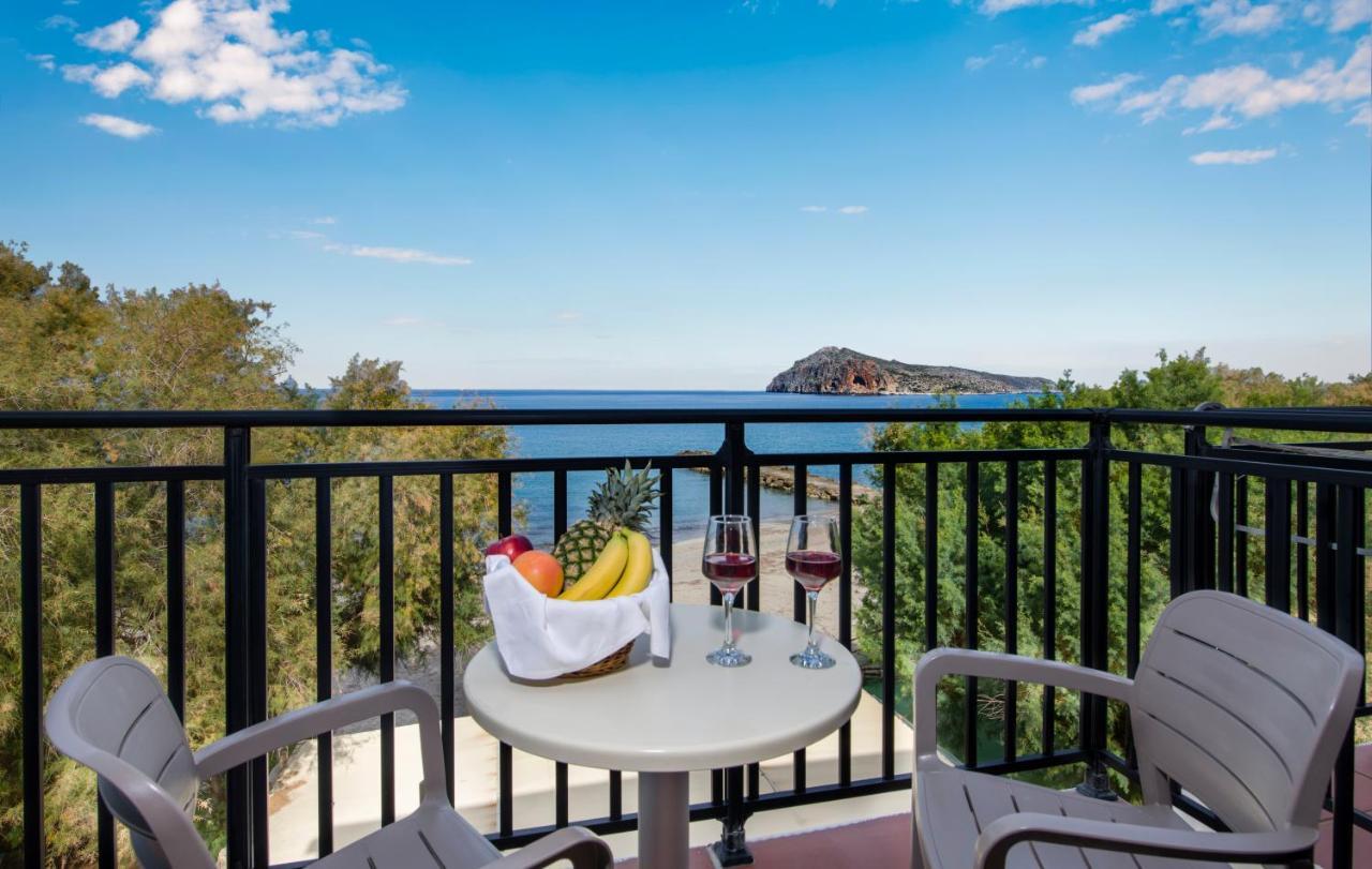 Margarita Beach Hotel Agia Marina Buitenkant foto