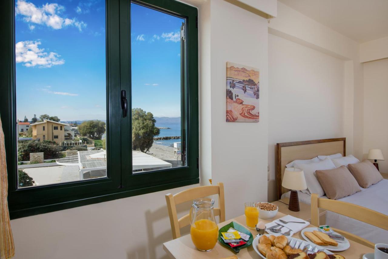 Margarita Beach Hotel Agia Marina Buitenkant foto