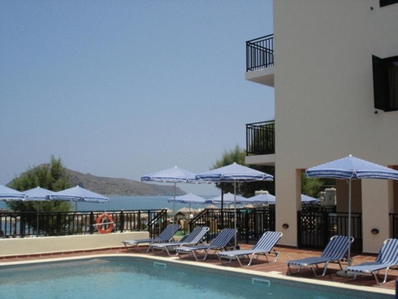 Margarita Beach Hotel Agia Marina Buitenkant foto