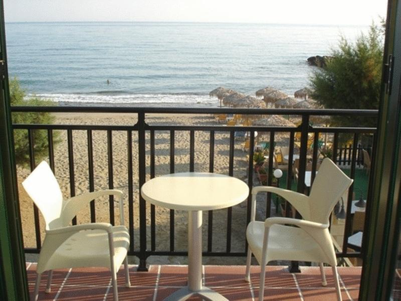 Margarita Beach Hotel Agia Marina Kamer foto